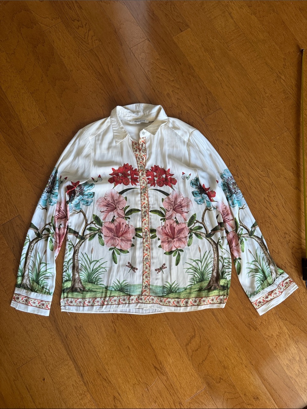 Rose & Olive White Floral Botanical Button-Down Shirt - Picture 3 of 10